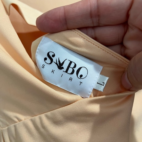 Sabo Skirt Peachy Body Con Margot Dress Sz. L - Picture 6 of 9